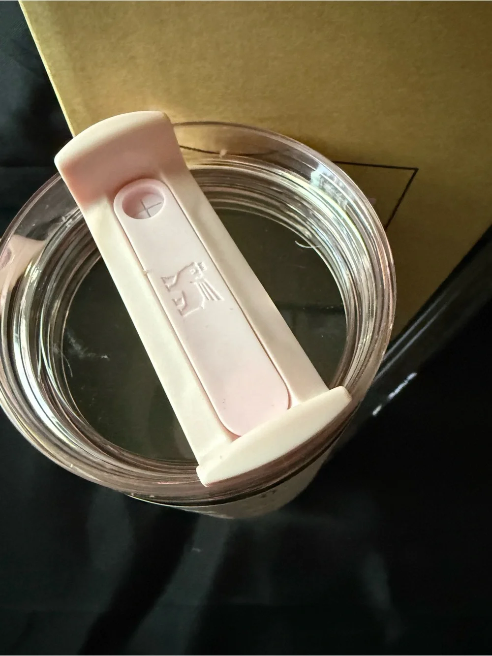 New Stanley 40oz Laser ChanEngravedeL Pink Travel Tumbler with Gold Logo - Picture 6 of 7